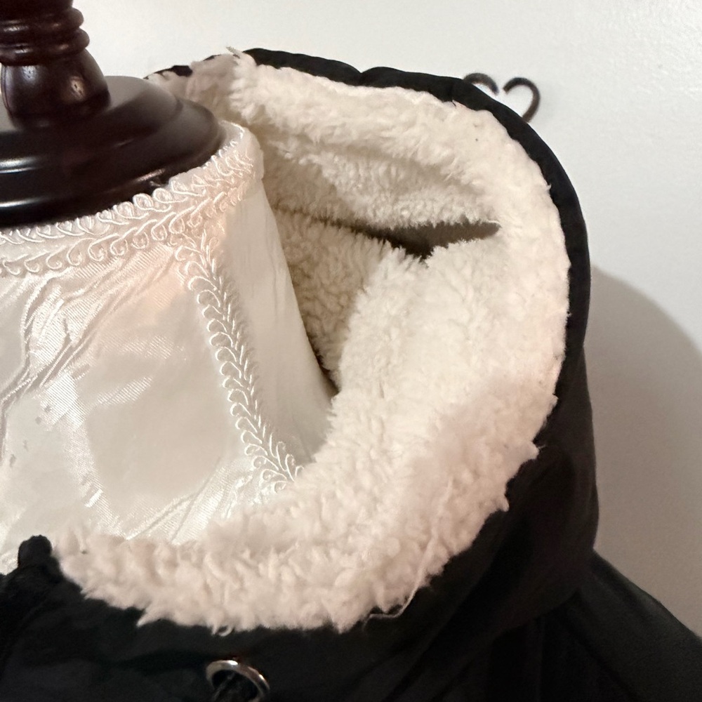 Free Country Black Quilted Hooded Puffer Jacket with Sherpa Trim Reversible - Picture 2 of 10